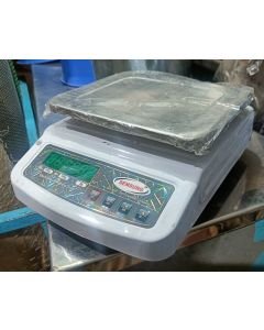 Electronic Weighing machine (Maximum 20Kgs)
